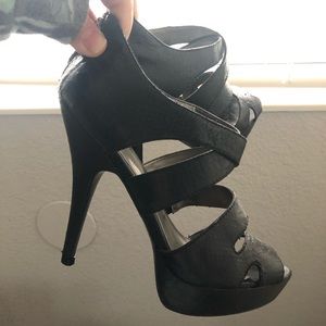 Carlos Santana Heels